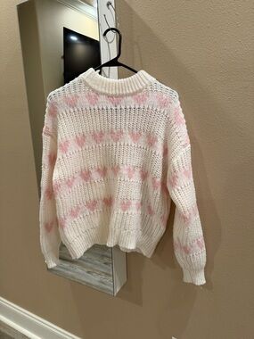 Cream Crewneck Sweater with Pink Heart Motif